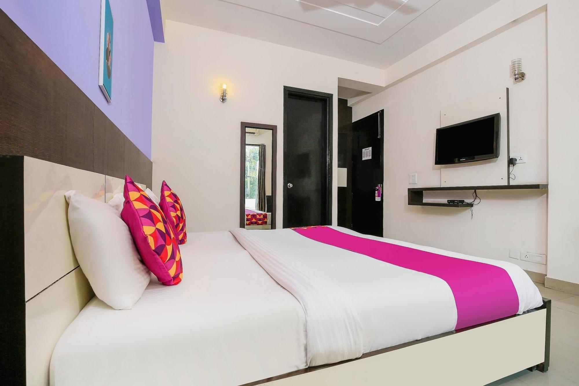 Hotel O Golf Stays Near Aravali Biodiversity Park Gurgaon Exterior photo